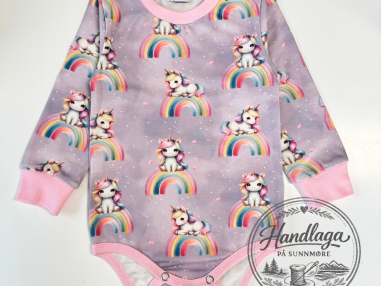 Body, enhjørning på regnbue, str.86 | Lille Apekatt